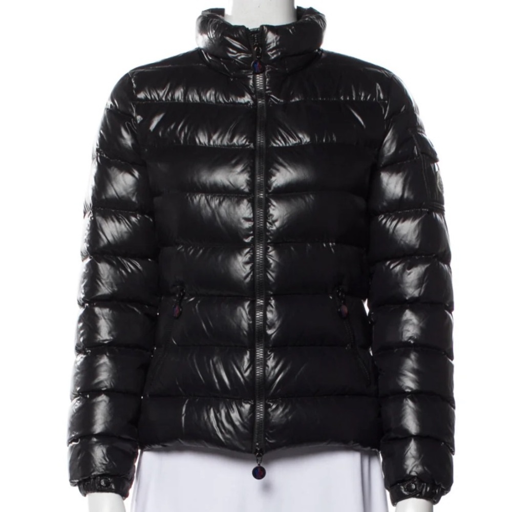 Moncler down jacket size can